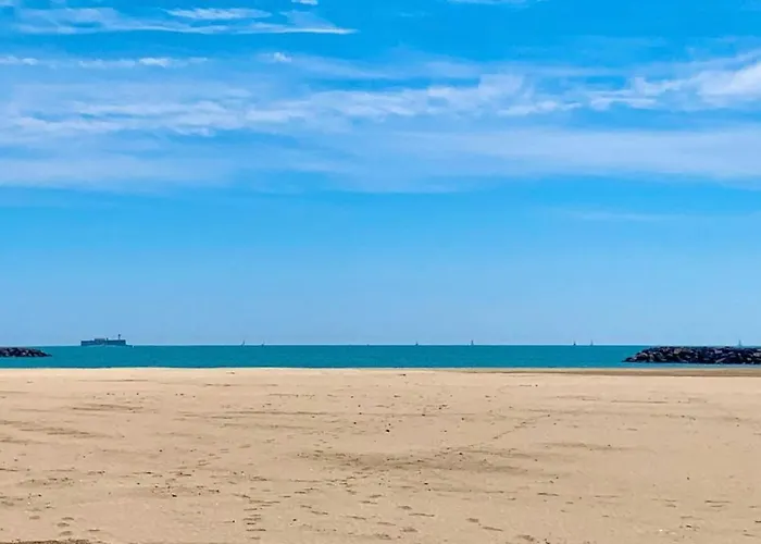 Mobil Les Sables D'or Agde مكان تخييم